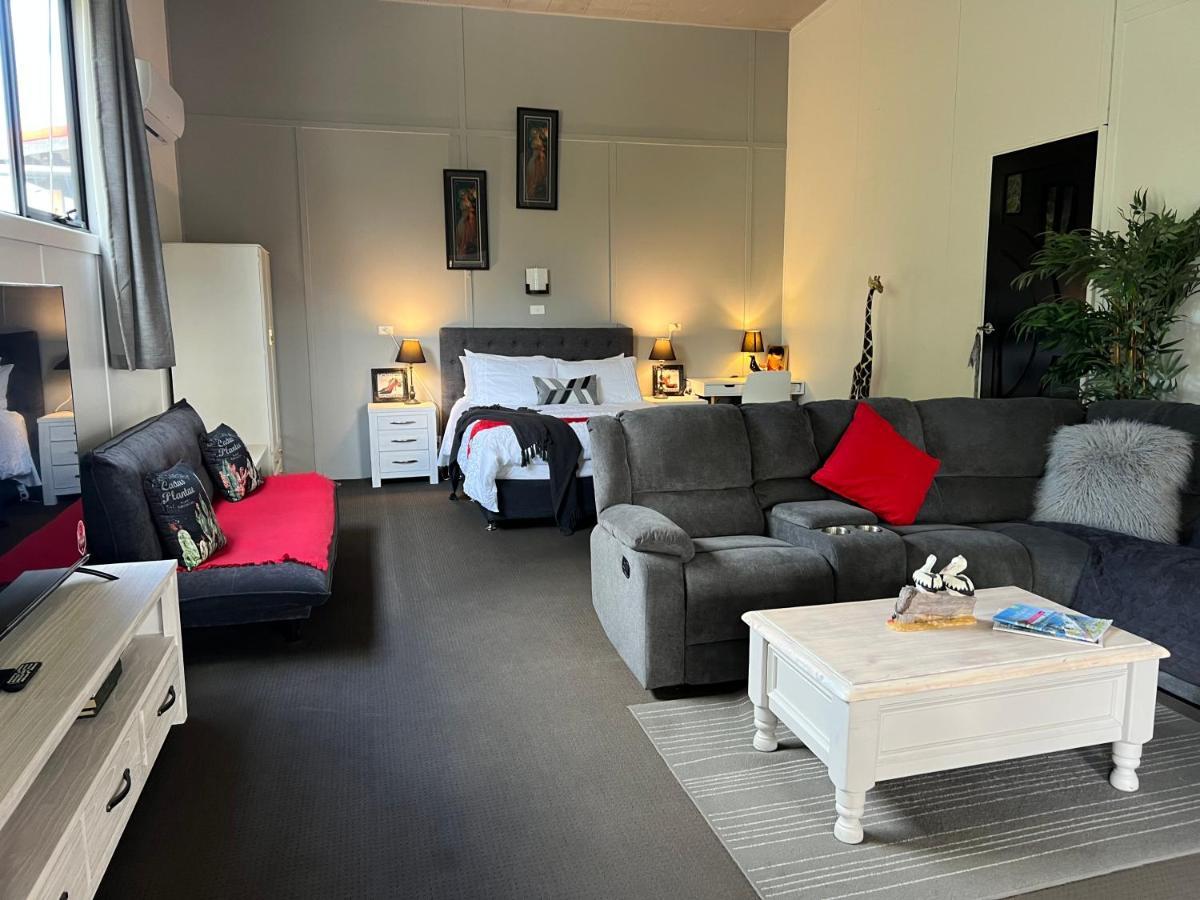 אורבוסט Longhorn Ranch Apartments מראה חיצוני תמונה